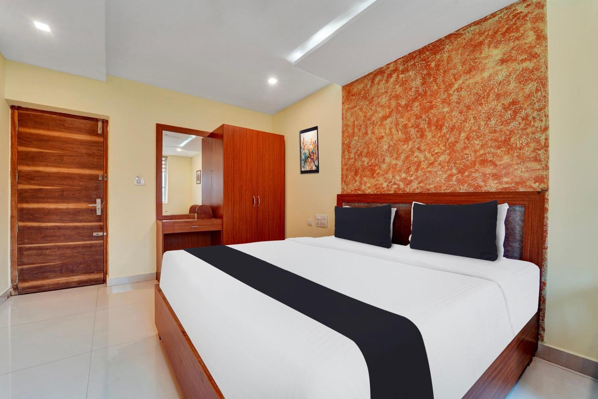 Super Townhouse Ernakulam North Hotel Kochi Exterior foto