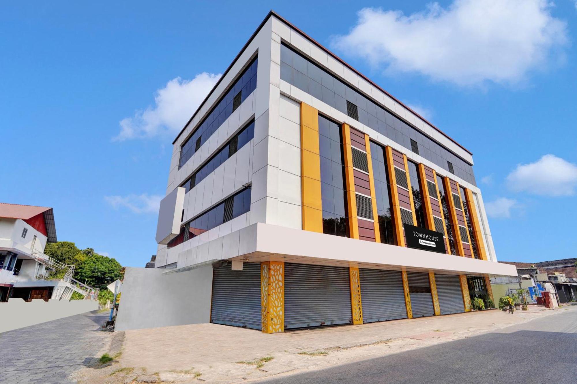 Super Townhouse Ernakulam North Hotel Kochi Exterior foto